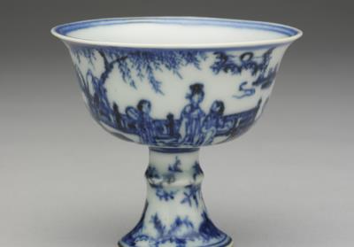 图片[2]-Stem cup with underglaze-blue illustration of court ladies on a night excursion, Hsuan-te reign (1426-1435), Ming dynasty-China Archive